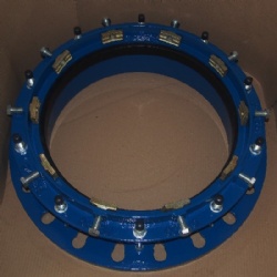 Flange adaptor for HDPE pipe