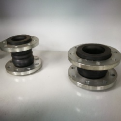 Single sphere rubber expansion joint